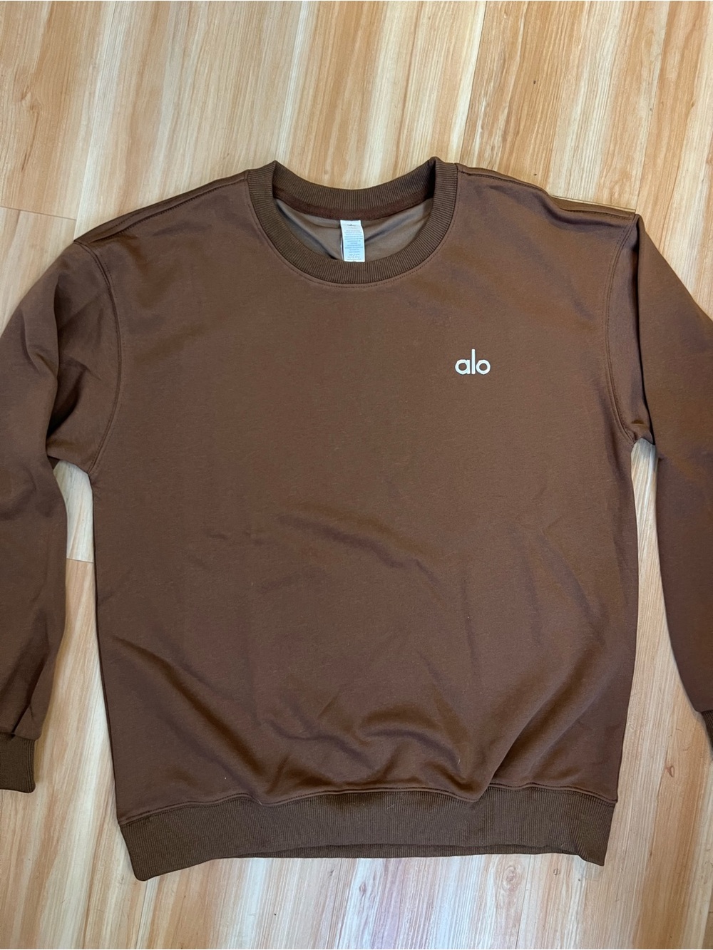 ALO Yoga Brown Crewneck Sweatshirt & Joggers Set - Picture 2 of 5